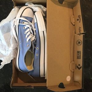 NEW/NEVER WORN Converse Allstars - Ox US size 8